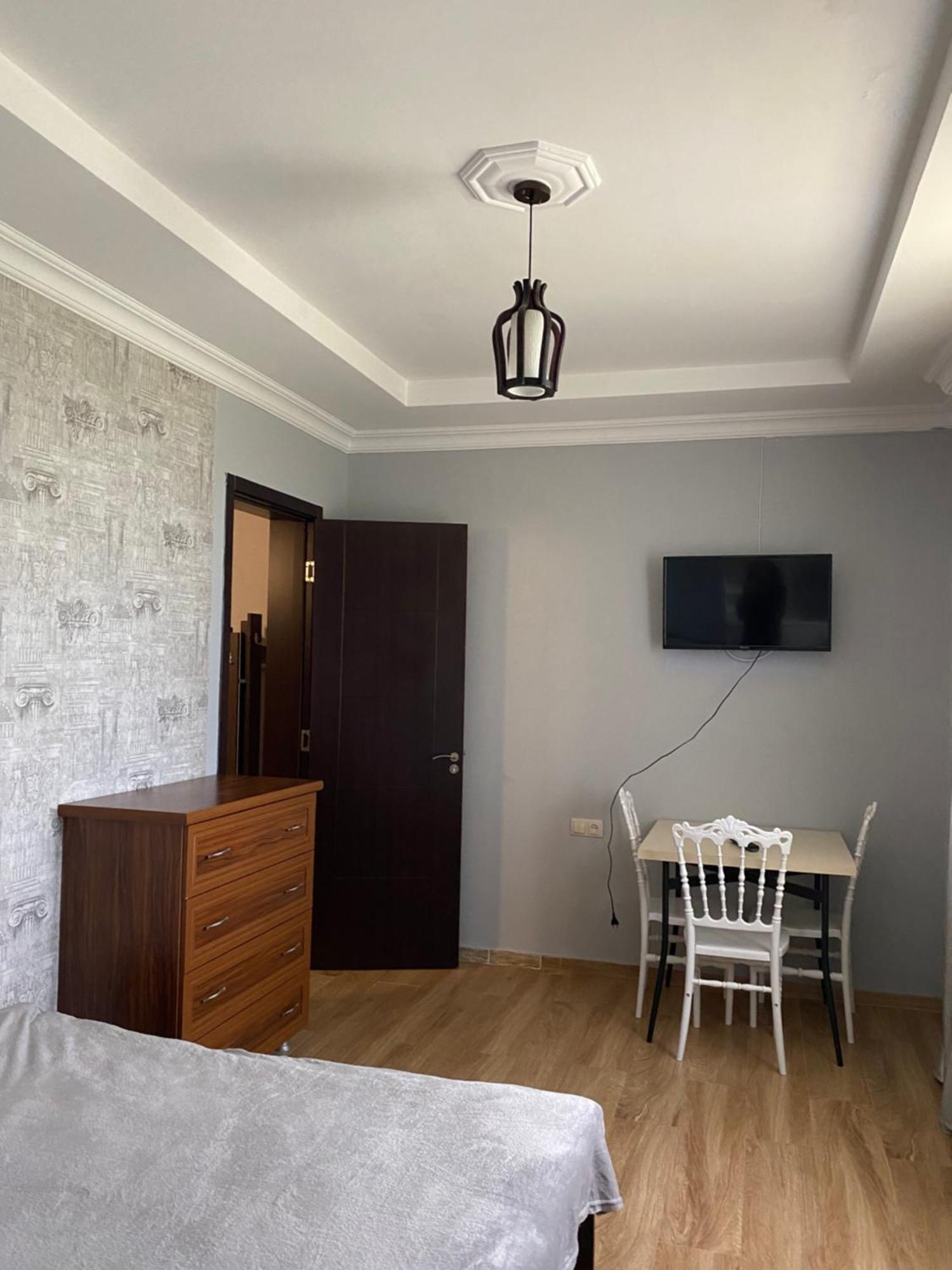 House On Moryakov 55 Aparthotel Chakvi Room photo